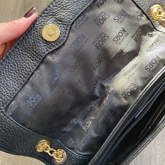 Michael Kors Fulton Small Shoulder Leather Bag - Picture 10 of 11